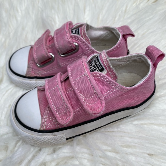 Kids Converse Shoes - Picture 7 of 8